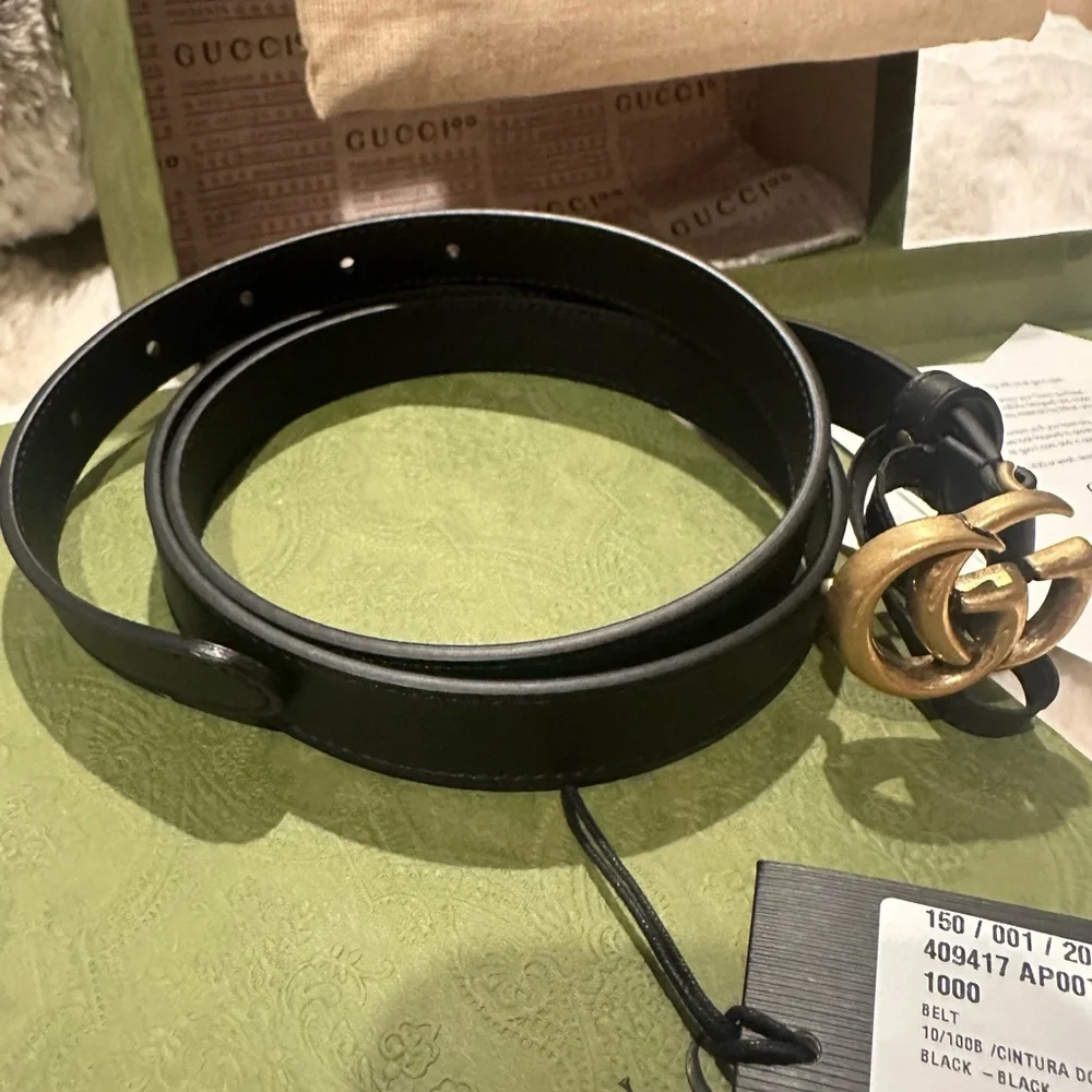 Gucci Black Leather Belt with Silver Buckle - Picture 9 of 11